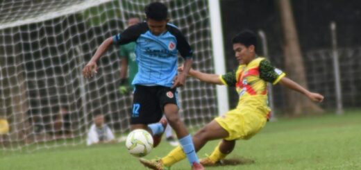 Laga awal Persab Junior bermain imbang melawan tuan rumah Persibat Batang di Piala Soeratin U-17 tahun 2021. /Ist