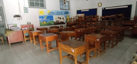 PJJ kembali diberlakukan di SD SMP di Brebes sebagai antisipasi Hepatitis akut. / Arah Pantura